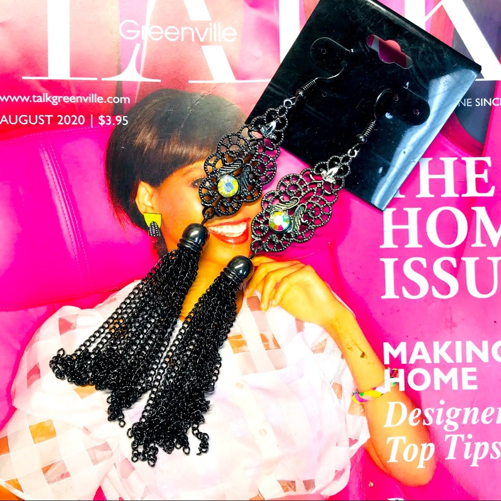 ✔️NWOT Fashion Metal Tassel Dangling Earrings
